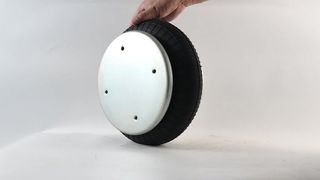 Substituição da mola pneumática Firestone W01-358-7103